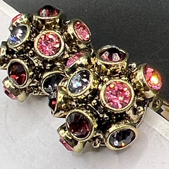 Vintage beautiful rhinestone clip on earrings - Picture 3 of 5